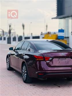 نيسان ألتيما